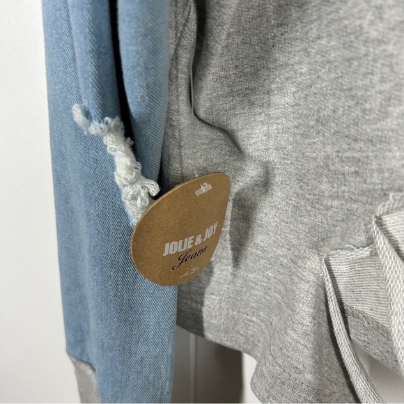NEW Jolie & Joy Jeans Gray Peace Love Distressed Plus Size Sweatshirt 2X - Picture 8 of 8